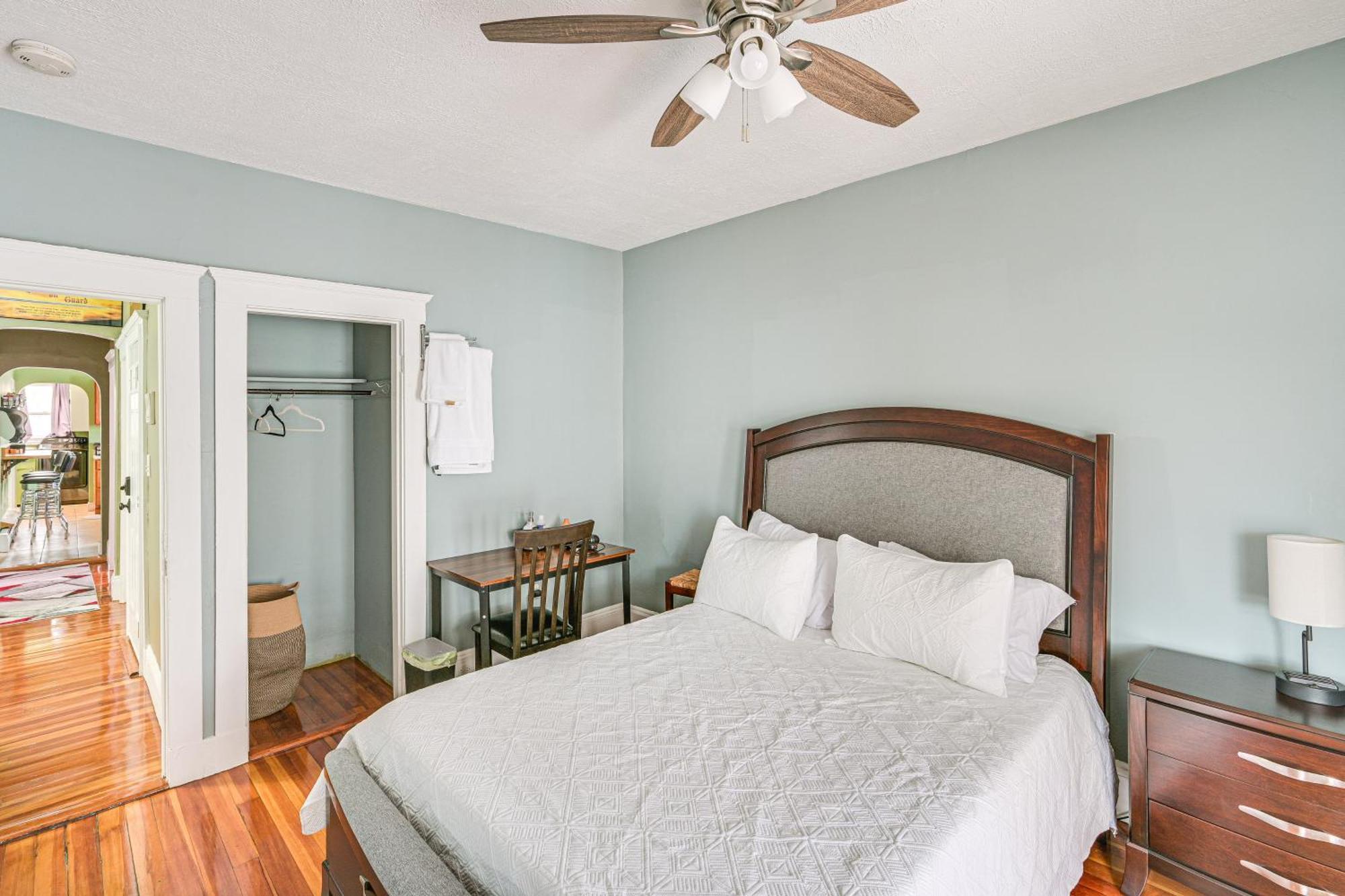 Comfort Home Boston Bagian luar foto